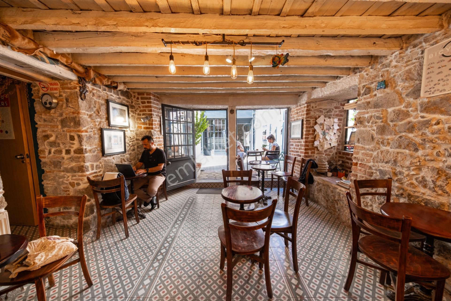 İzmir Karataş'ta Satılık Rum Evi Ve Kırkmerdiven Cafe — fotoğraf 6