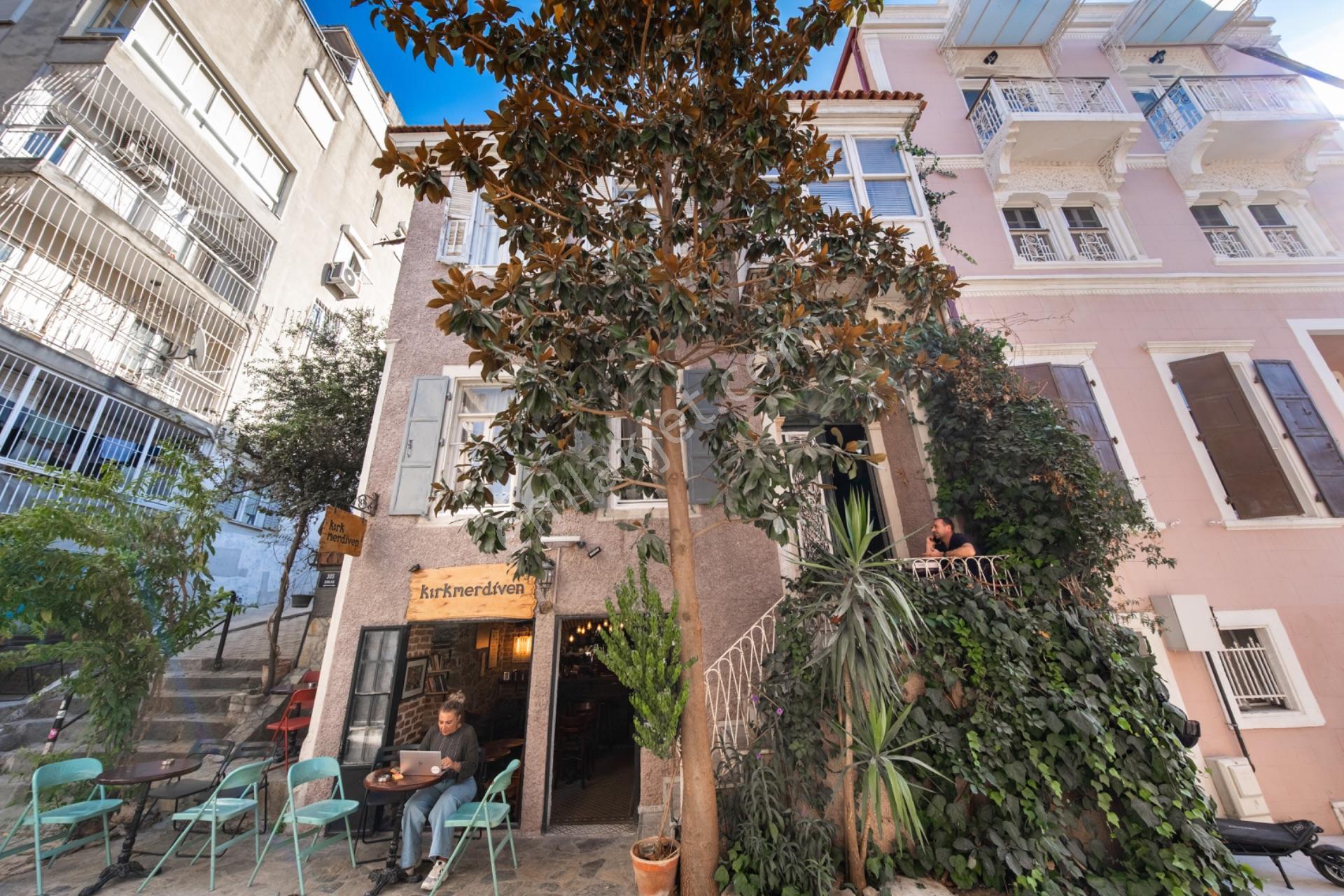 İzmir Karataş'ta Satılık Rum Evi Ve Kırkmerdiven Cafe — fotoğraf 7