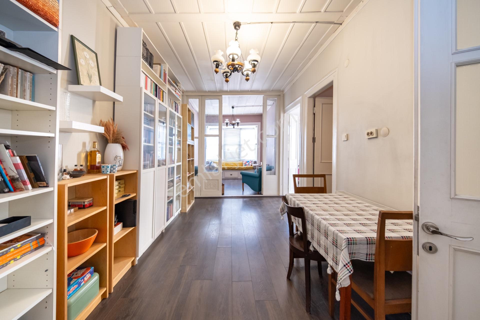 İzmir Karataş'ta Satılık Rum Evi Ve Kırkmerdiven Cafe — fotoğraf 14