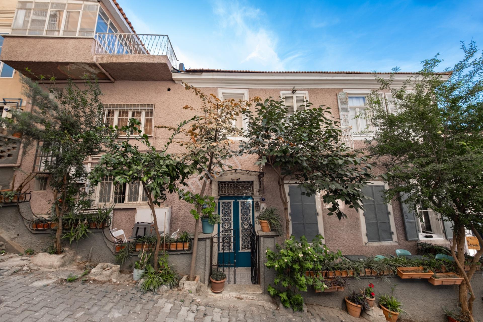 İzmir Karataş'ta Satılık Rum Evi Ve Kırkmerdiven Cafe — fotoğraf 29