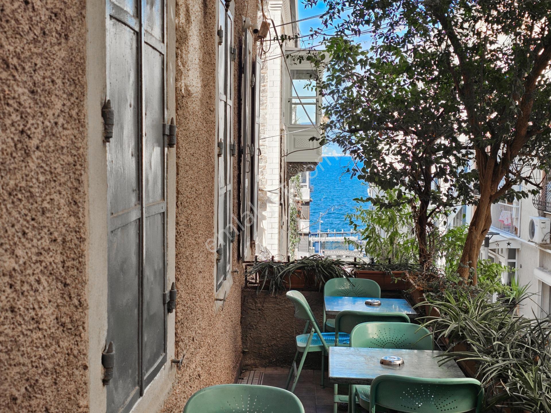 İzmir Karataş'ta Satılık Rum Evi Ve Kırkmerdiven Cafe — fotoğraf 34