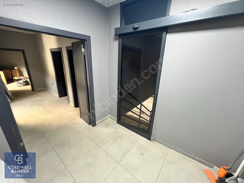 K.kazan Saray Hab Bölgesi Yakını 450 M2 Ofisli Satılık Fabrika — fotoğraf 10