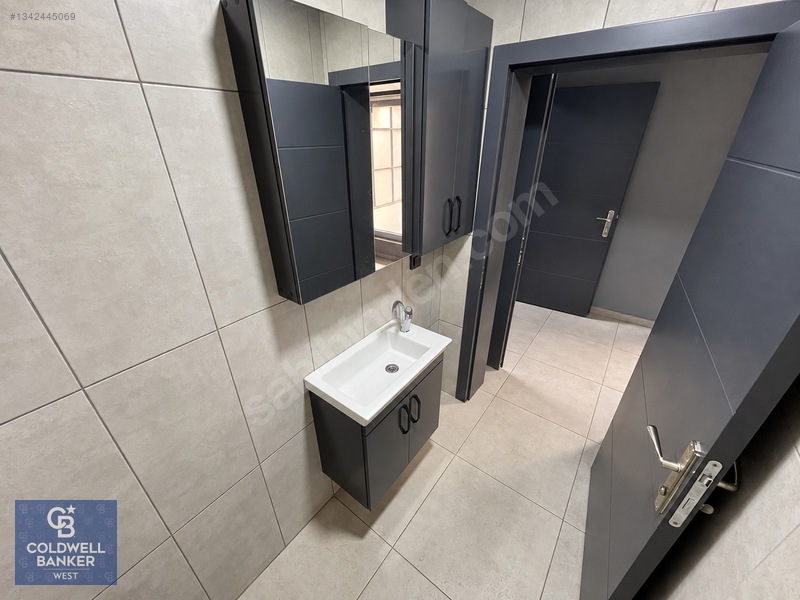 K.kazan Saray Hab Bölgesi Yakını 450 M2 Ofisli Satılık Fabrika — fotoğraf 16