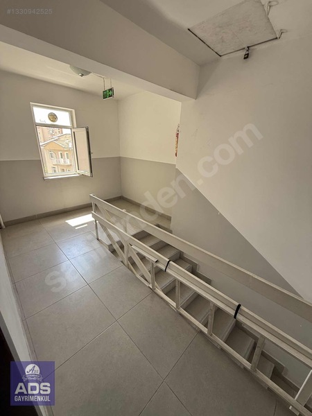 Ads'den Güvenç Sitesinde Satılık 3+1 Satılık Daire — fotoğraf 8