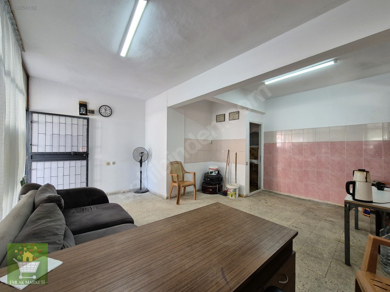 Bayındır Parkında, Düz Ayak, Bahçe Kullanımlı Dükkan — fotoğraf 3