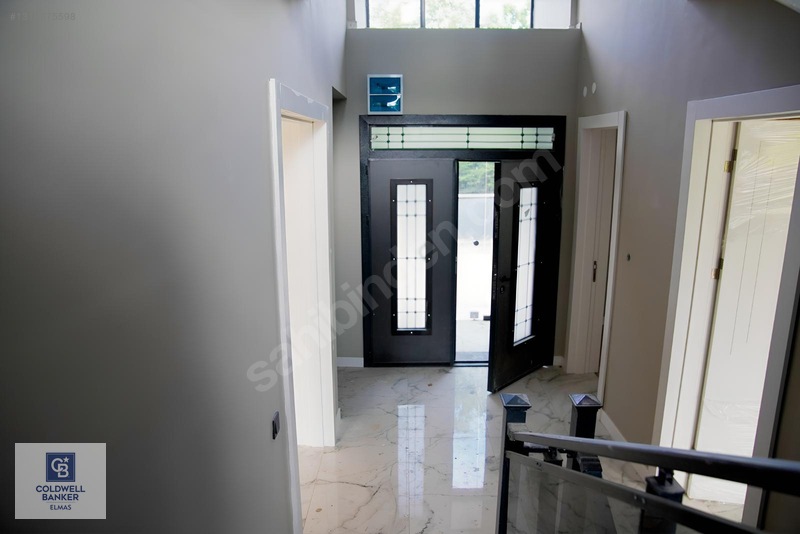 Yeni Bağlıca'da Teraslı 5+1 Yapılı Ve Sıfır Müstakil Villa — fotoğraf 7