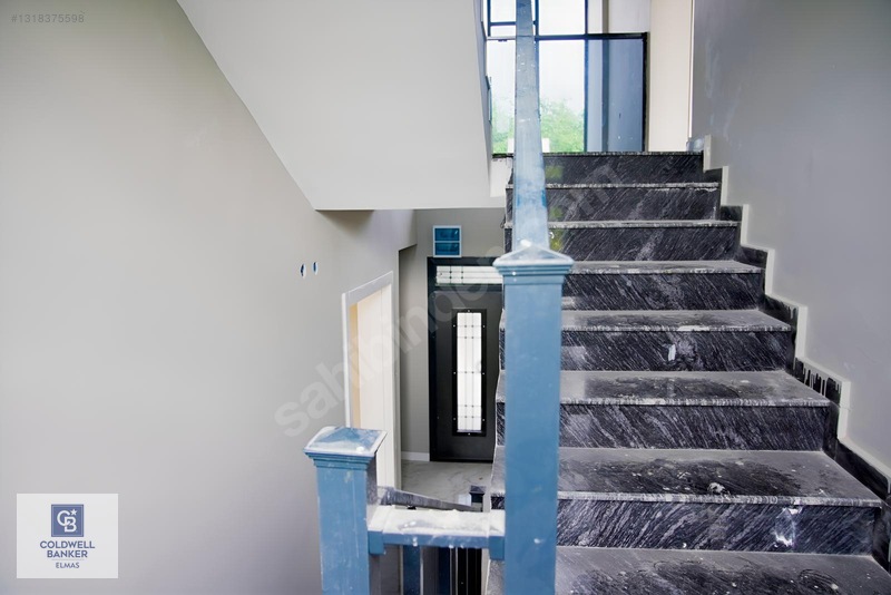 Yeni Bağlıca'da Teraslı 5+1 Yapılı Ve Sıfır Müstakil Villa — fotoğraf 8