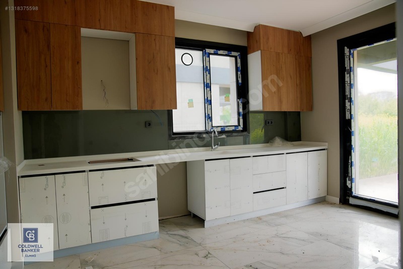 Yeni Bağlıca'da Teraslı 5+1 Yapılı Ve Sıfır Müstakil Villa — fotoğraf 9