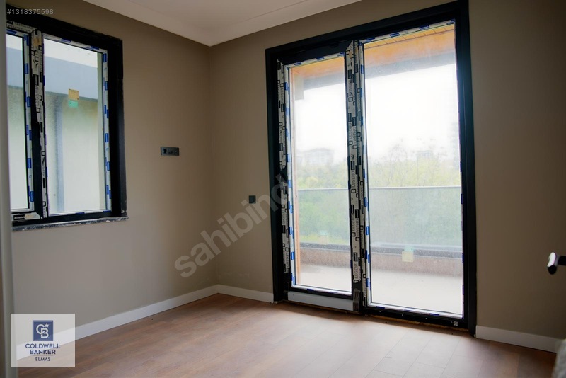 Yeni Bağlıca'da Teraslı 5+1 Yapılı Ve Sıfır Müstakil Villa — fotoğraf 24