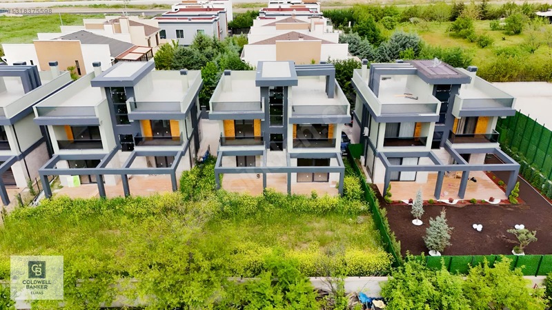Yeni Bağlıca'da Teraslı 5+1 Yapılı Ve Sıfır Müstakil Villa — fotoğraf 32
