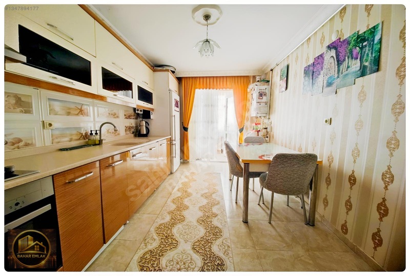 ▂bahar Emlak'tan▂göbek Yakını Kat Konumunda Masrafsız 3+1 Daire. — fotoğraf 3