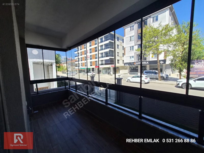 Rehber Emlak'tan Şehir Merkezinde 1+1 Sıfır Daire Balkonlu 61 M2 — fotoğraf 18