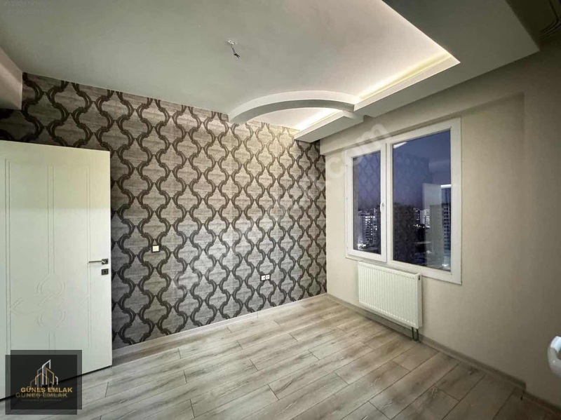 Winston Awm Karşısı Acil Satılık 4,5+1 Daire — fotoğraf 12