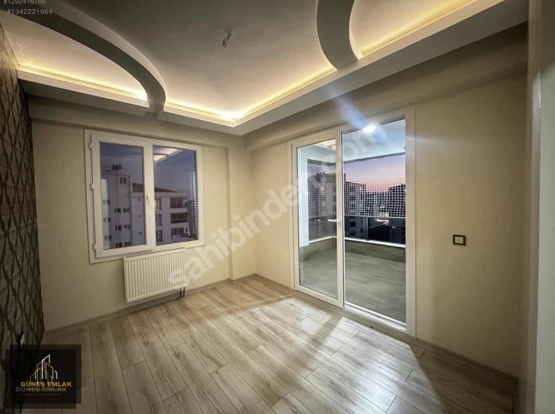Winston Awm Karşısı Acil Satılık 4,5+1 Daire — fotoğraf 14