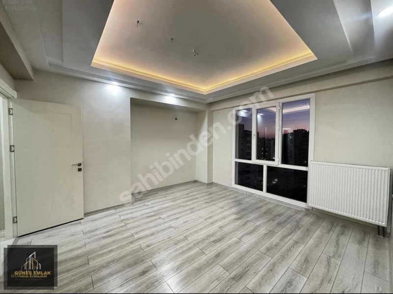 Winston Awm Karşısı Acil Satılık 4,5+1 Daire — fotoğraf 17