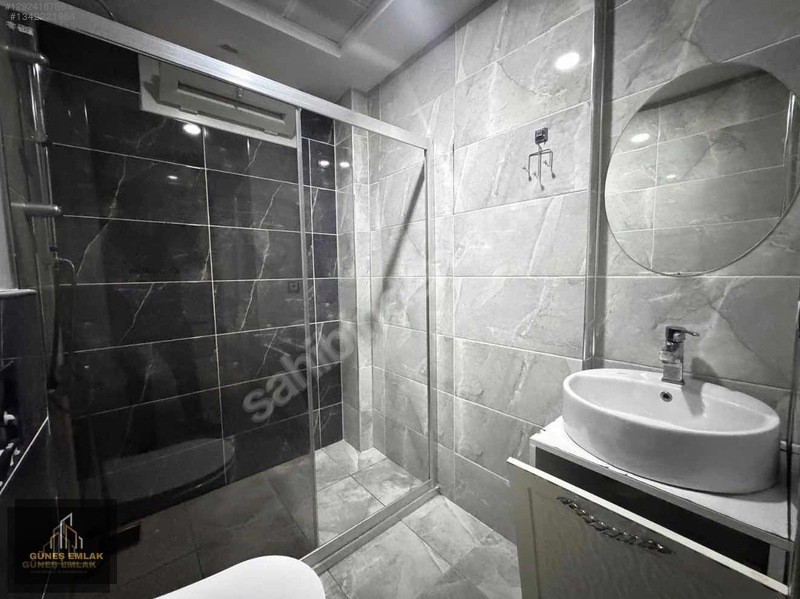 Winston Awm Karşısı Acil Satılık 4,5+1 Daire — fotoğraf 19