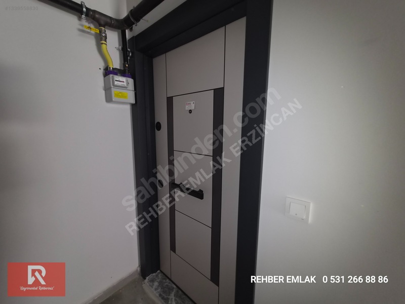 Rehber Emlak Şehir Merkezde Kiralık 1+1sıfır Daire Balkonlu 61m2 — fotoğraf 7