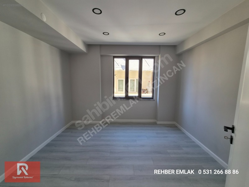 Rehber Emlak Şehir Merkezde Kiralık 1+1sıfır Daire Balkonlu 61m2 — fotoğraf 9