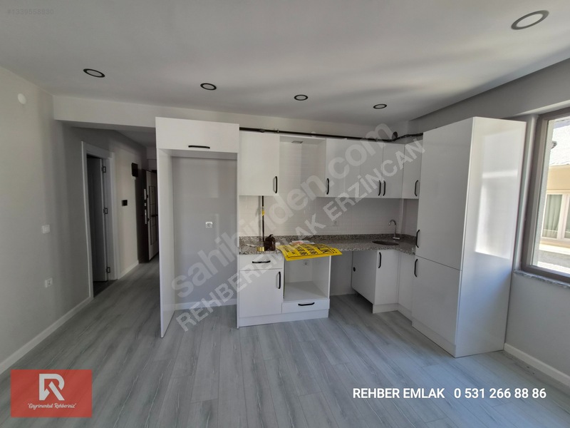 Rehber Emlak Şehir Merkezde Kiralık 1+1sıfır Daire Balkonlu 61m2 — fotoğraf 16