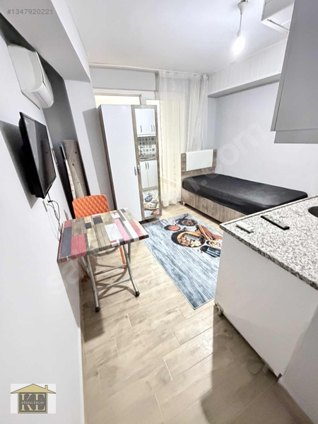 Balkonlu İnternetli Eşyalı 1+0 Bağımsız Daire!!!! — fotoğraf 2