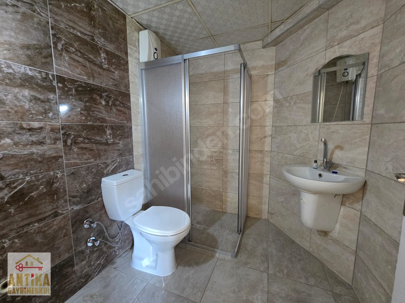 Antika Gayrimenkul'den Yeni Mahallede Kiralık Arakat Daire — fotoğraf 16