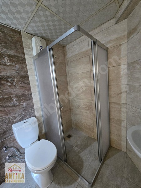 Antika Gayrimenkul'den Yeni Mahallede Kiralık Arakat Daire — fotoğraf 17