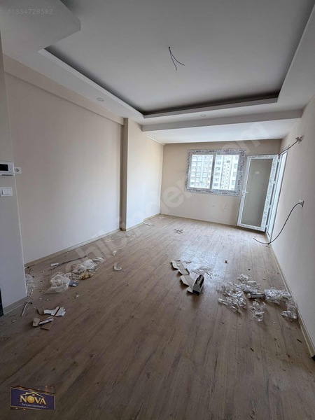 Gültepe Merkezde Geniş Oturumlu Satılık 1+1 Balkonlu Daire — fotoğraf 3