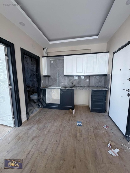 Gültepe Merkezde Geniş Oturumlu Satılık 1+1 Balkonlu Daire — fotoğraf 12