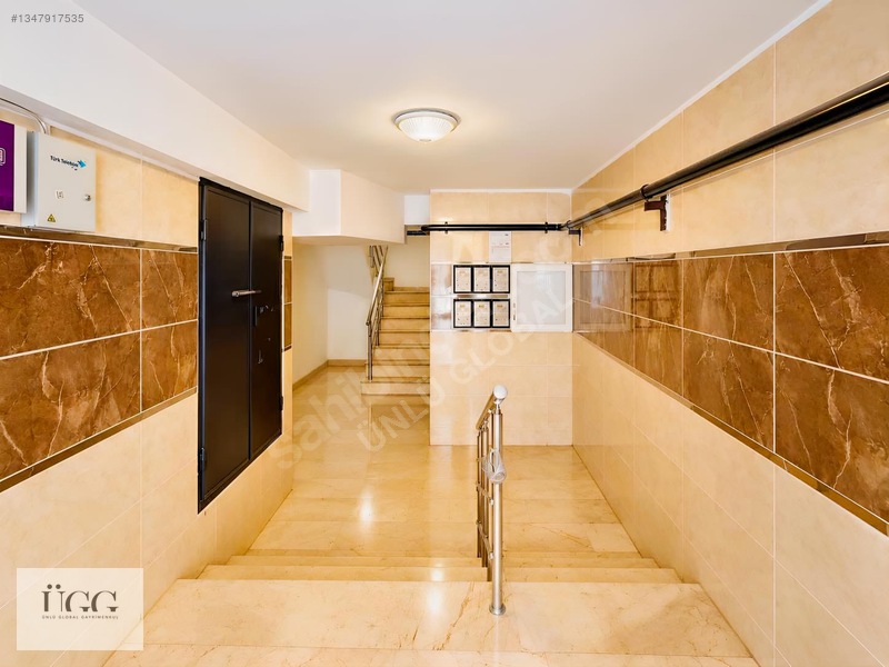 Ügg'den Ömerağa Mah.sur Sitesinde Kiralık 3+1 Daire — fotoğraf 3