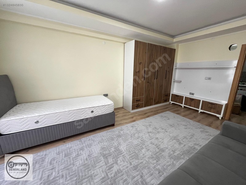 Demirland'dan Satılık Mecidiye'de Çarşıya Yakın 1+0 Daire+depo — fotoğraf 4
