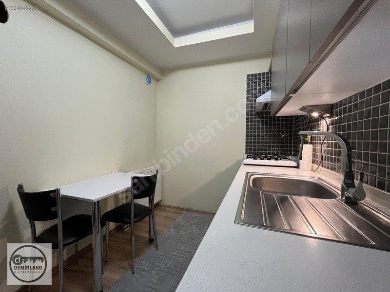 Demirland'dan Satılık Mecidiye'de Çarşıya Yakın 1+0 Daire+depo — fotoğraf 11