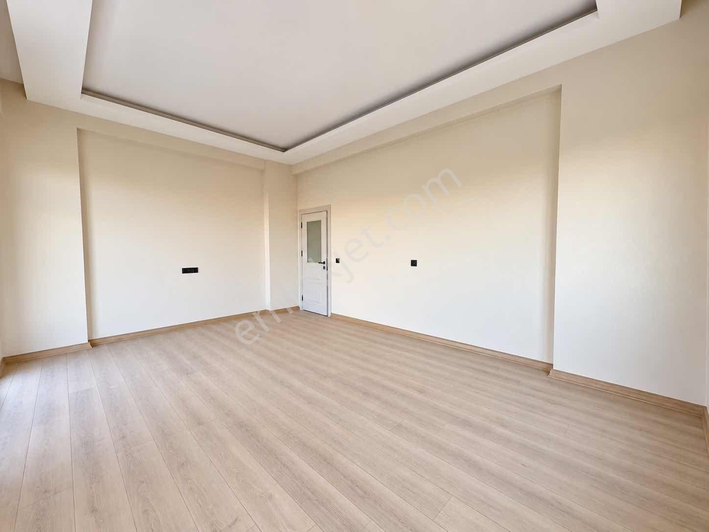 ''uluırmak Mahallesi Site İçi Sıfır 3+1 Daire'' — fotoğraf 3