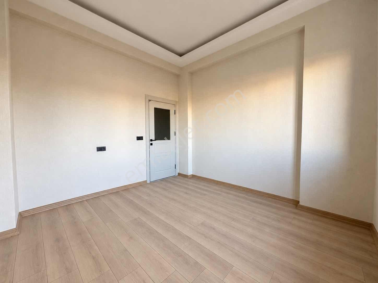 ''uluırmak Mahallesi Site İçi Sıfır 3+1 Daire'' — fotoğraf 6