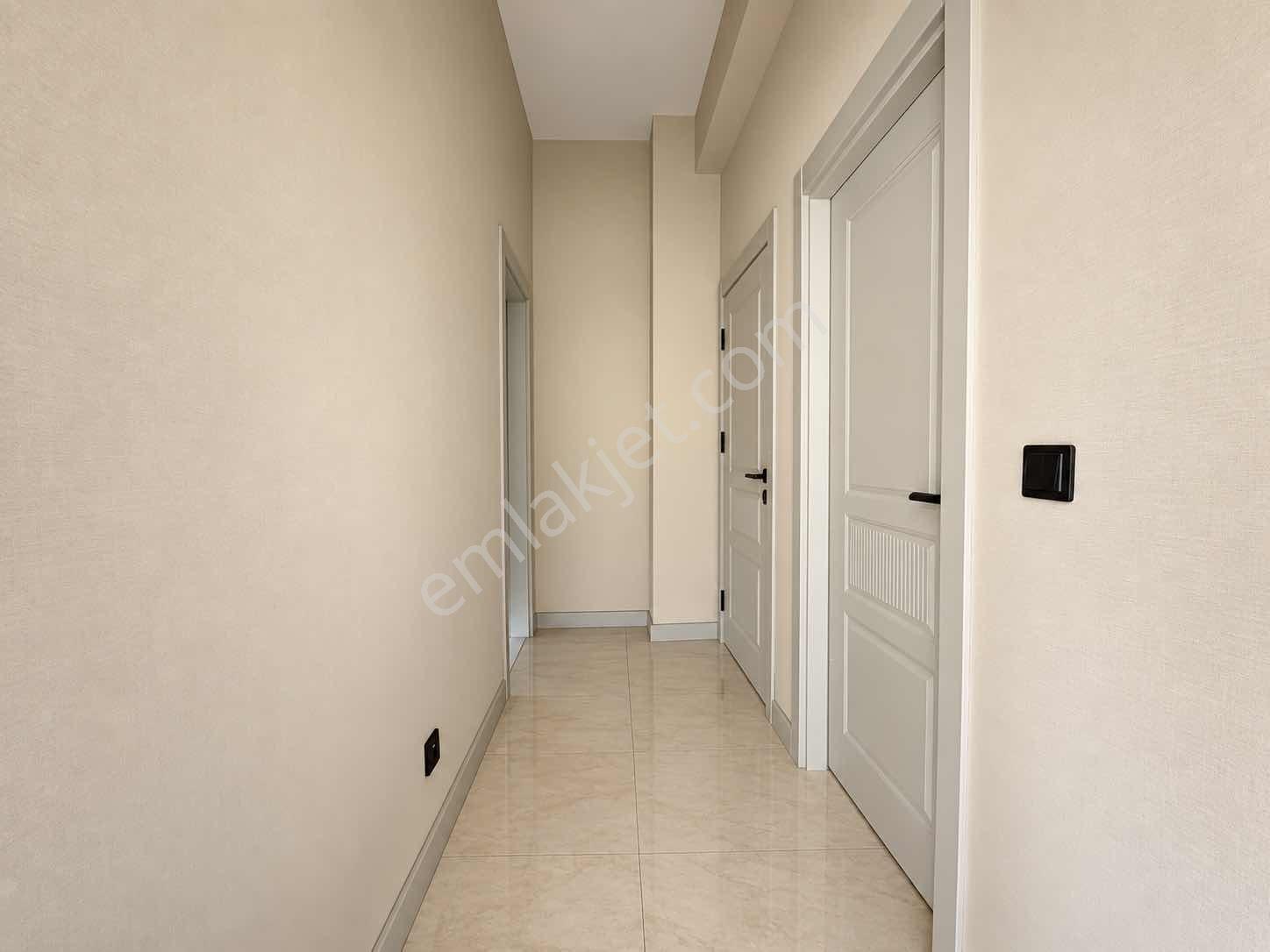 ''uluırmak Mahallesi Site İçi Sıfır 3+1 Daire'' — fotoğraf 10