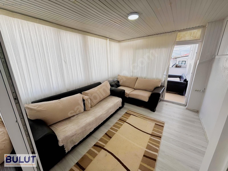 Bulut Emlak; Sahile Yakın Tranvay Altında Eşyalı 2+1 — fotoğraf 13