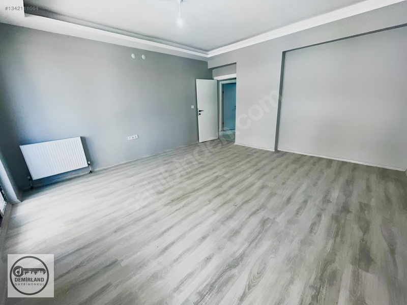 Demirland'dan Satılık Erka Çarşı Yanı 3+1 Sıfır Arakat Daire — fotoğraf 2