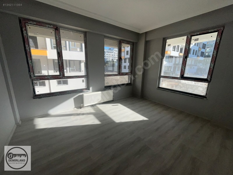 Demirland'dan Satılık Erka Çarşı Yanı 3+1 Sıfır Arakat Daire — fotoğraf 23
