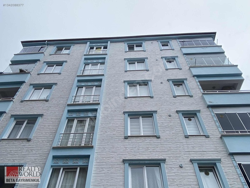 Rw Beta Belediye Evlerinde Deniz Manzaralı Kiralık 2+1 Daire