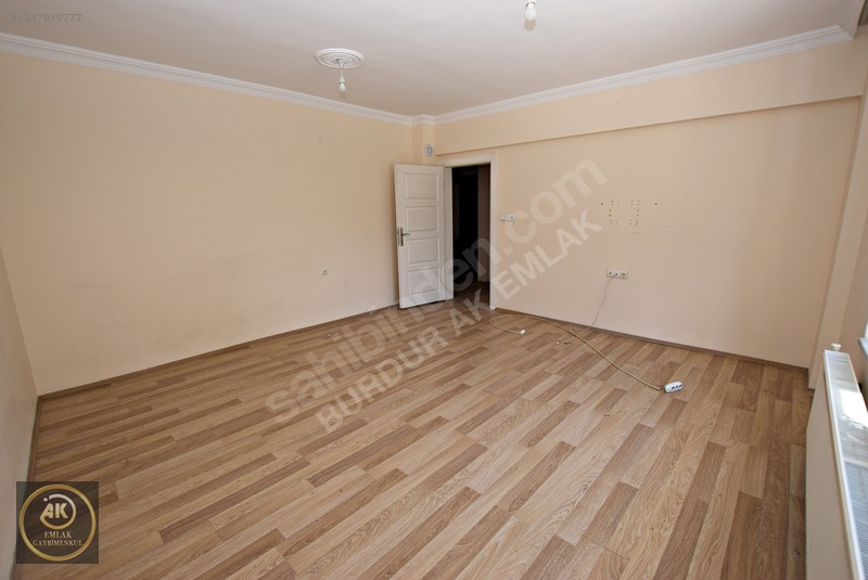 Burdur Ak Emlak'tan Kiralık Zafer Mahallesinde 2+1, 100 M² — fotoğraf 8
