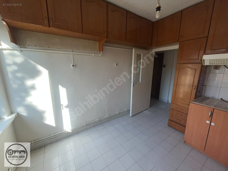 Demirland'dan Kiralık Fatih Mahallesinde 3+1 Daire — fotoğraf 14