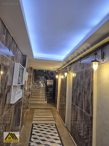 Pazar Sokağında Köşe 2+1 95 M2 Ebevyen Banyolu — fotoğraf 4