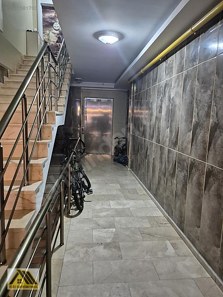 Pazar Sokağında Köşe 2+1 95 M2 Ebevyen Banyolu — fotoğraf 6