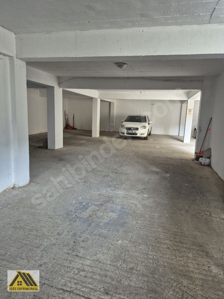 Pazar Sokağında Köşe 2+1 95 M2 Ebevyen Banyolu — fotoğraf 34