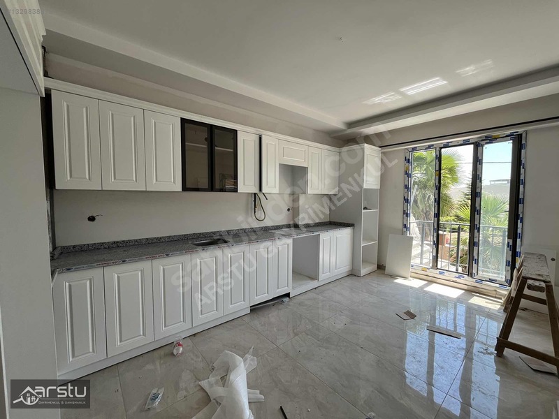 Arstu Gm. Haliseden Altınşehirde Kiralık Sıfır 4+1 — fotoğraf 2
