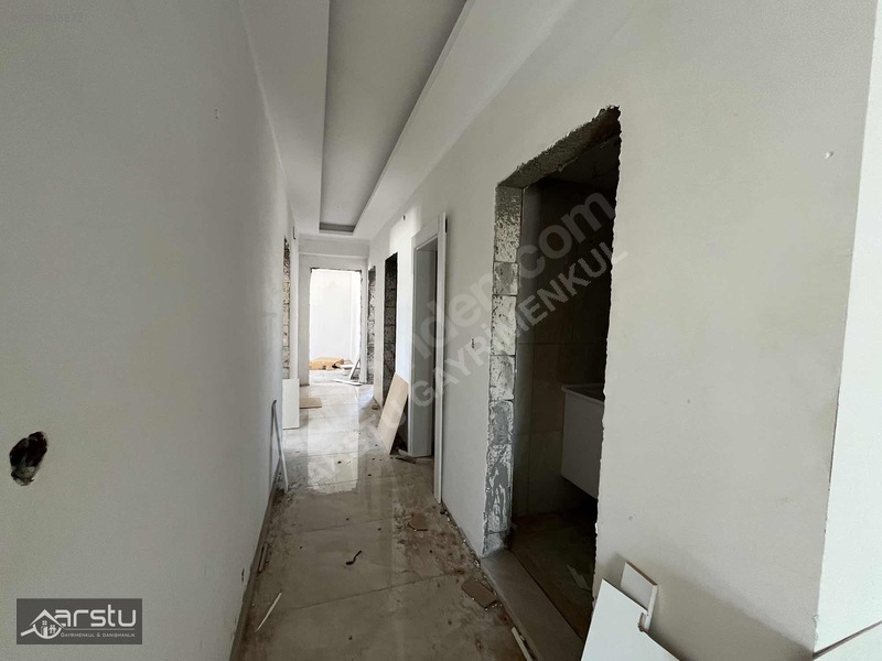 Arstu Gm. Haliseden Altınşehirde Kiralık Sıfır 4+1 — fotoğraf 13