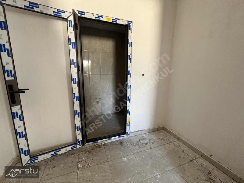 Arstu Gm. Haliseden Altınşehirde Kiralık Sıfır 4+1 — fotoğraf 34