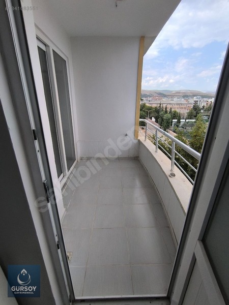 Gürsoylardn Siteler Mahalesnde Satılık 4+1 172 M² Daire + Teras — fotoğraf 3