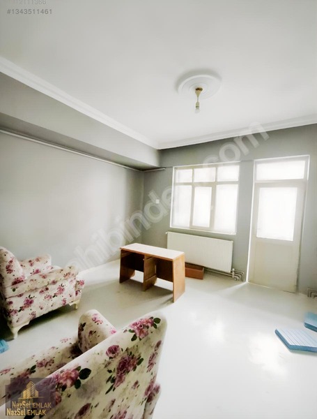Nazsel Emlaktan Koyunoğlunda Kiralık Daire — fotoğraf 8
