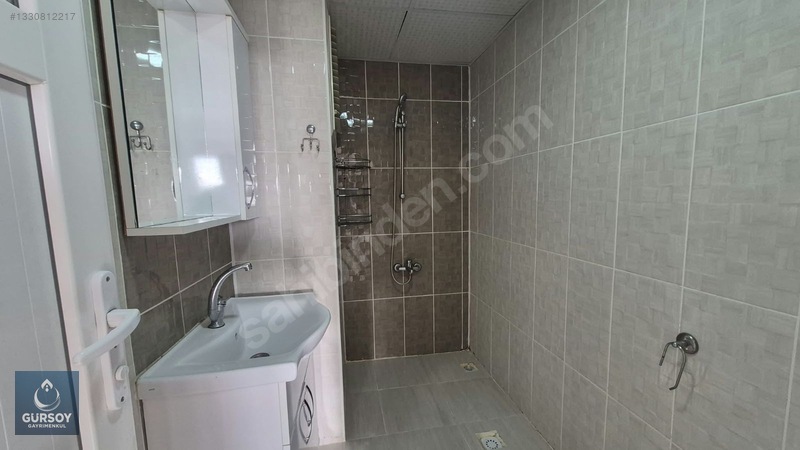 Gürsoylardan Kayalıkta Satılık Arakat 3+1 Daire — fotoğraf 9