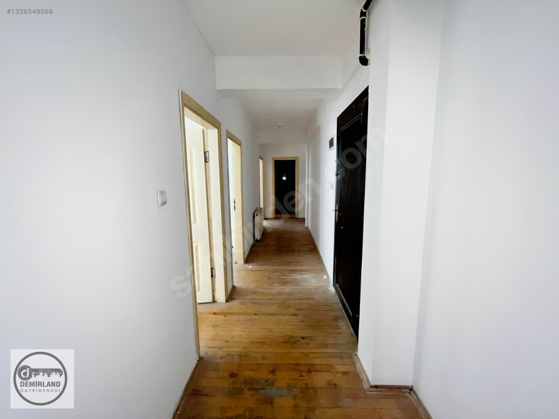 Demirland'dan Kiralık Fuatpaşa'da 3+1 Geniş Daireler — fotoğraf 2